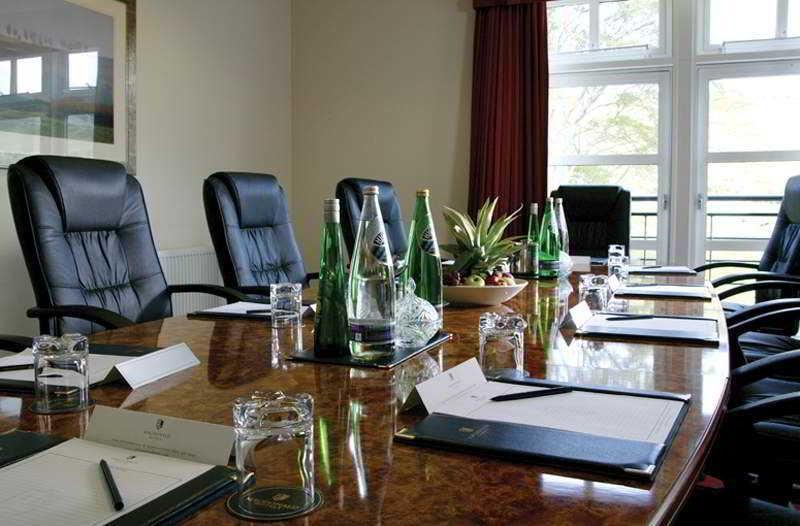 Macdonald Cardrona Hotel, Golf & Spa Peebles Esterno foto