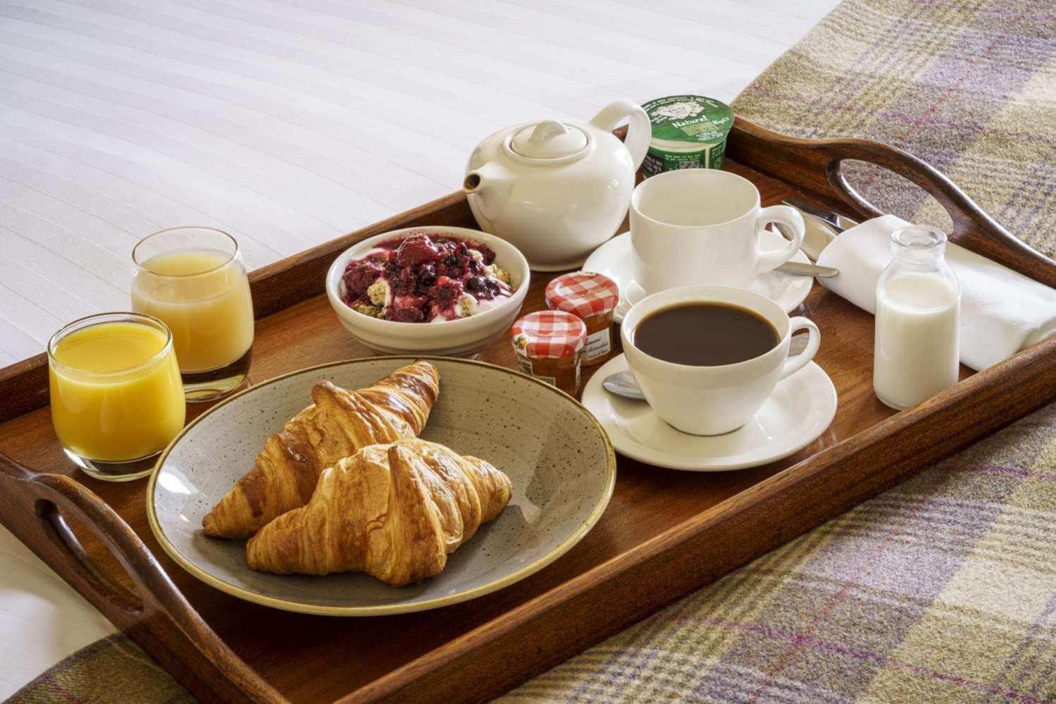 Macdonald Cardrona Hotel, Golf & Spa Peebles Esterno foto